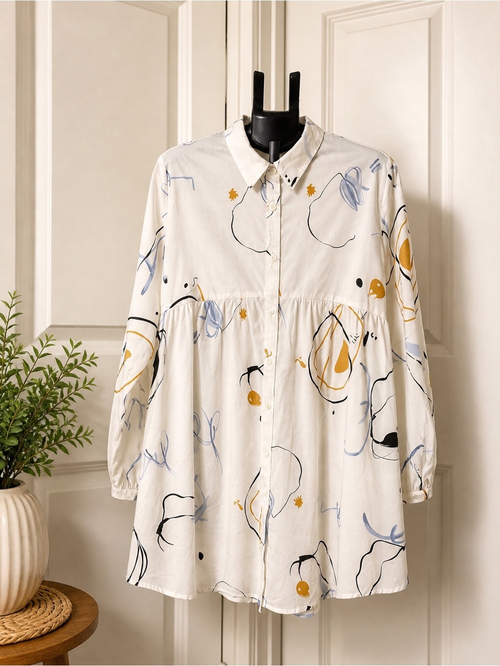 Buykud Abstract Print White Blouse